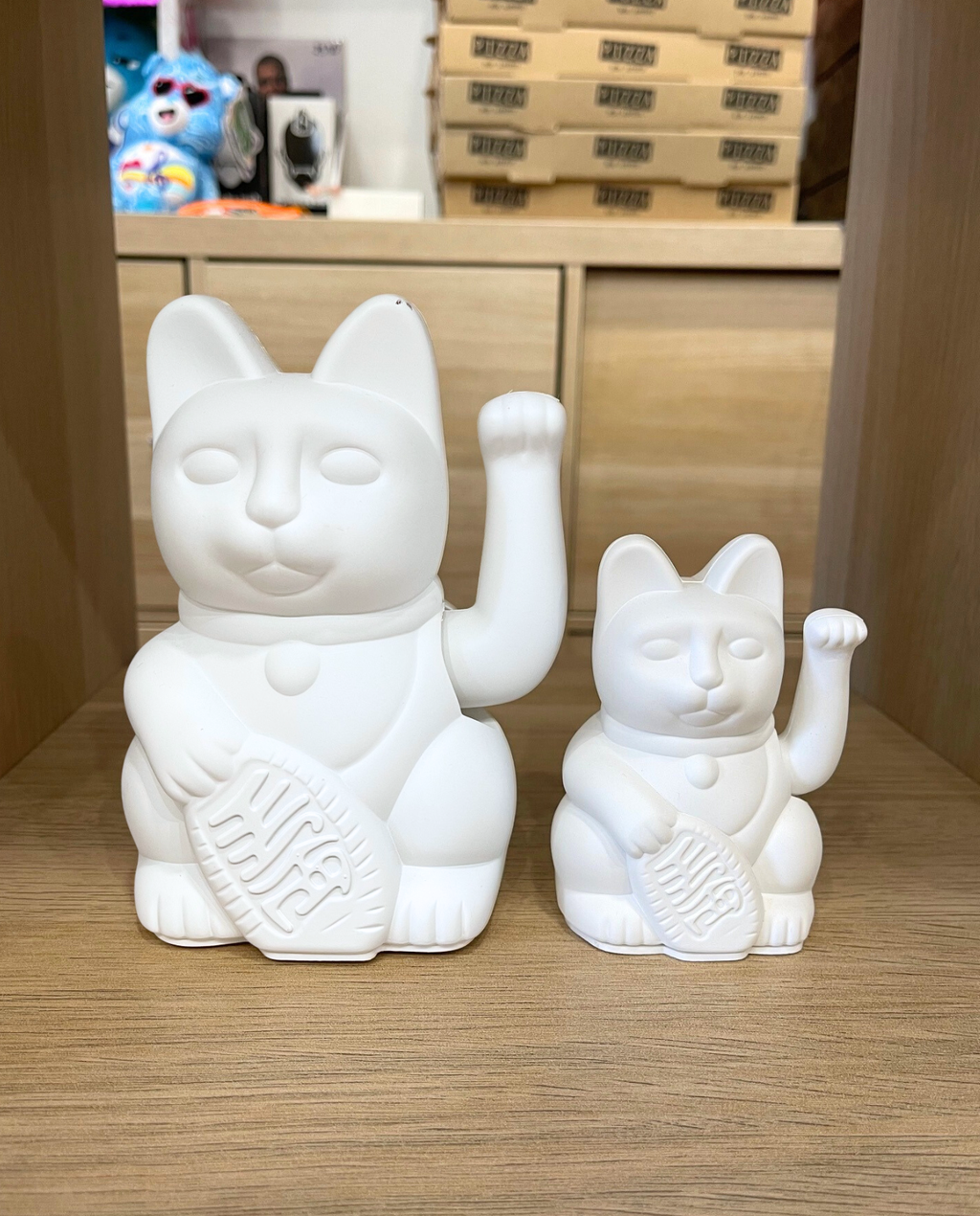 Maneki Neko blanc Paix existe en 2 tailles medium et large