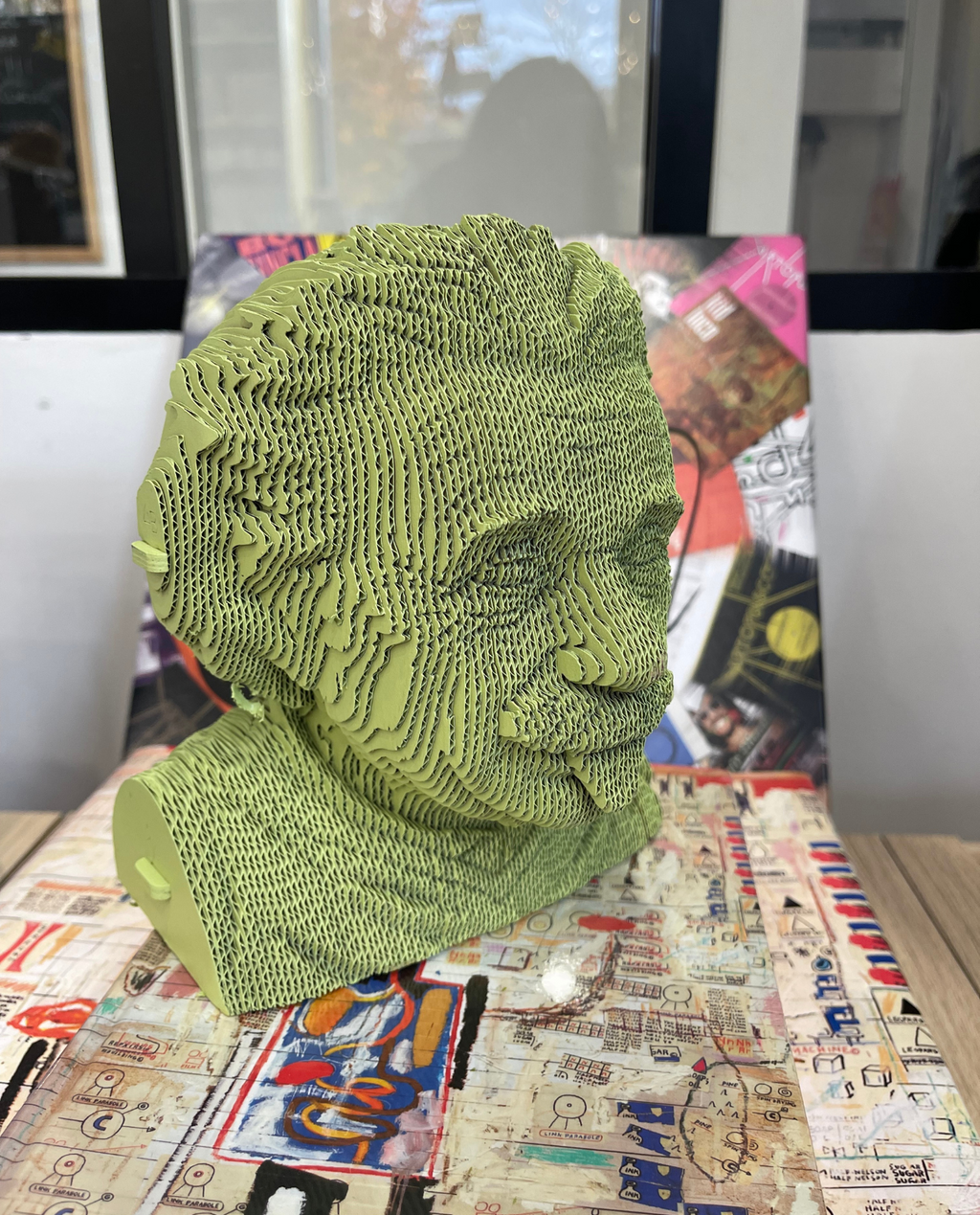Einstein Carton Puzzle