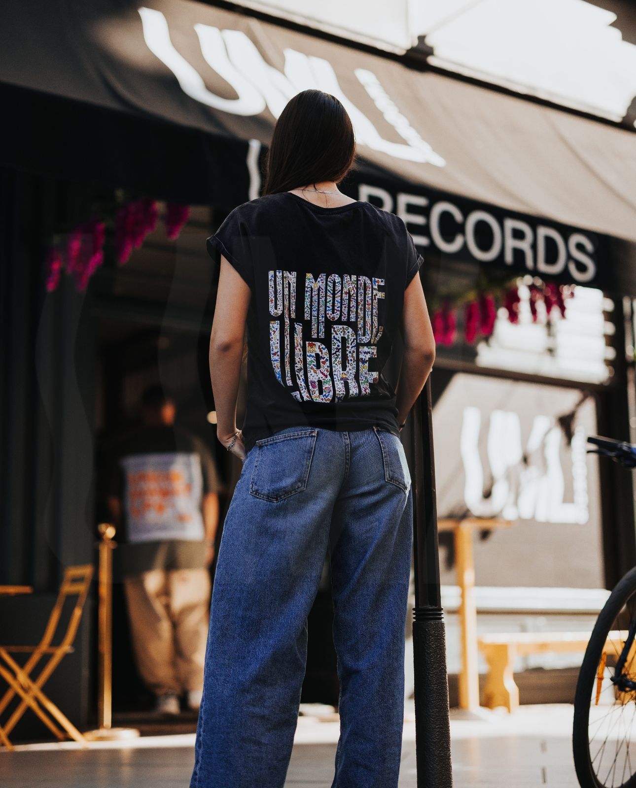 T-shirt Un Monde Libre Pop noir femme