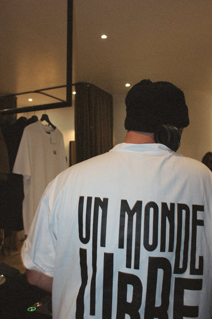 Un Monde Libre T-shirt